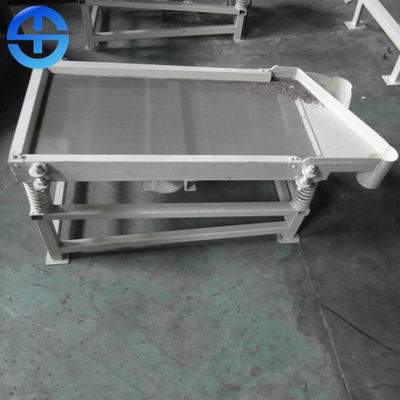 % 100 Ayırma Oranı 0.18kw 600 * 1900mm Elek Sarsıcı Ayırıcı