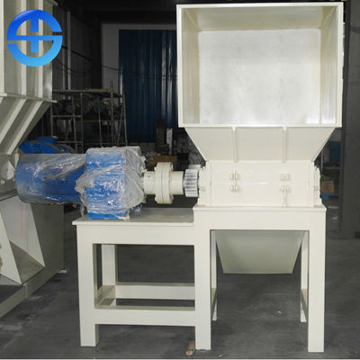 22 Kw Çift Milli Parçalayıcı Hurda Metal Parçalayıcı Makinesi PLC Kontrolü Az Toz