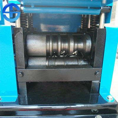 Elektrikli Bakır Tel Sıyırma Makinesi 1.5 Kw Hurda Tel Stripper 69 Kg