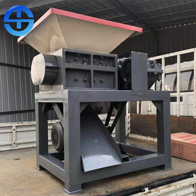 500 kg/H Güç 30 kw Tek Şaftlı Hurda Parçalayıcı