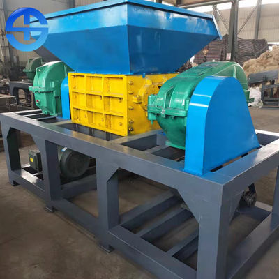 1500 Kg/H Hurda Çift Milli Parçalama Makinası 3000*1300*1850mm